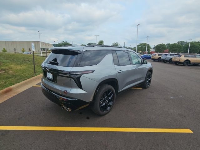 Used 2024 Chevrolet Traverse RS FWD image 8