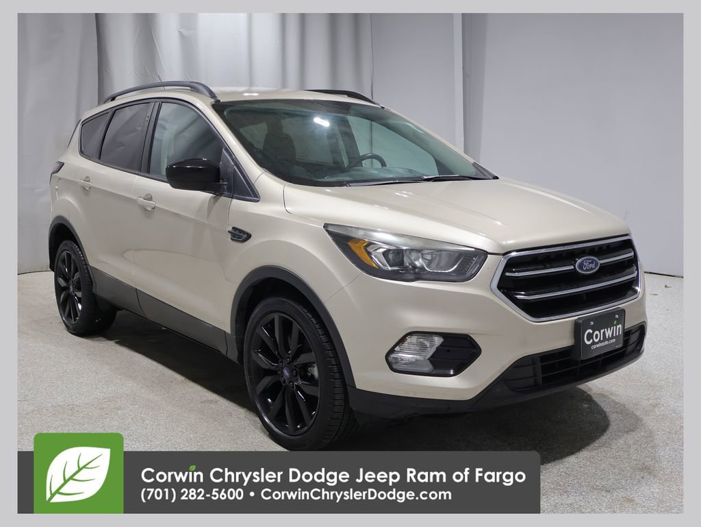 Used 2017 Ford Escape SE w/ SE Sport Appearance Package AWD/4WD 360° Tour