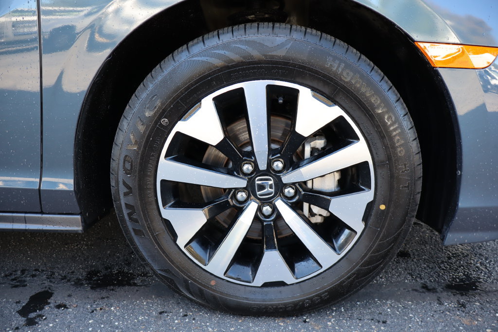 Used 2025 Honda Odyssey EX-L image 13