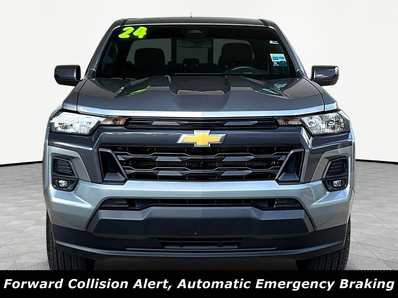 Used 2024 Chevrolet Colorado LT w/ LT Convenience Package RWD image 2