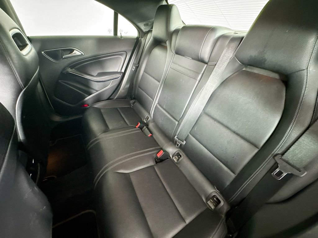 Used 2016 Mercedes-Benz CLA 250 image 22