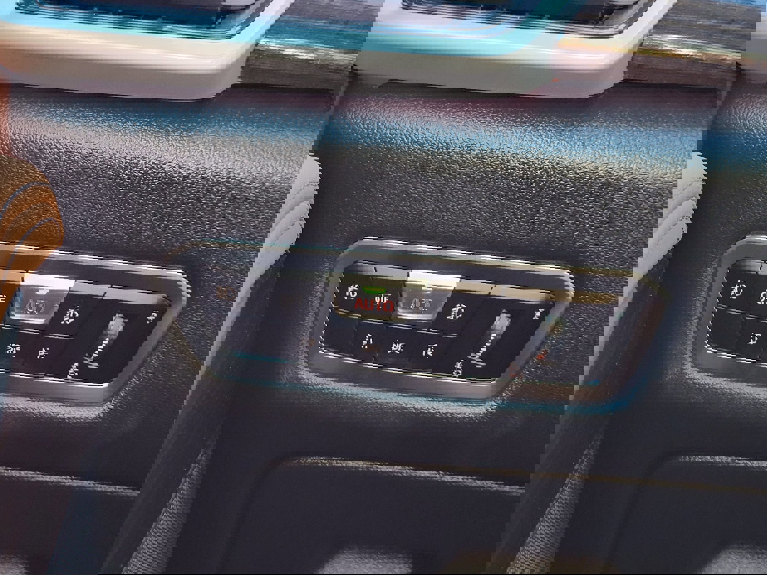 Used 2021 BMW X5 xDrive40i w/ Convenience Package image 18