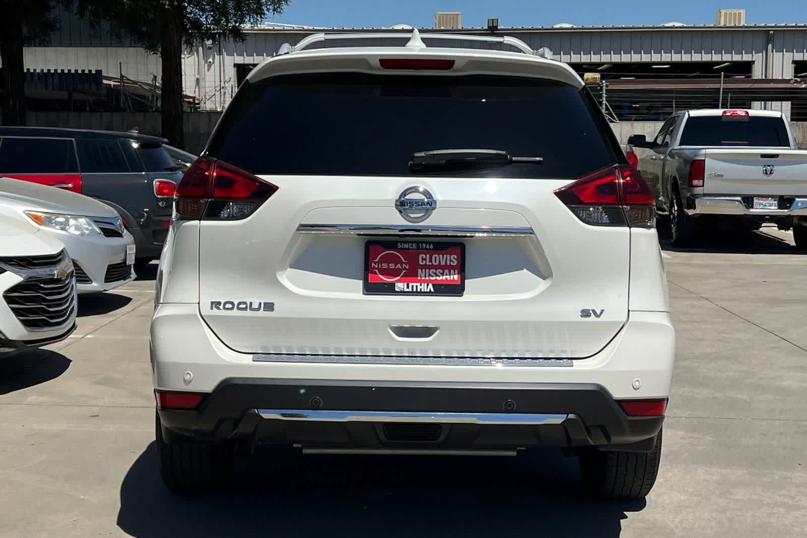 Used 2019 Nissan Rogue SV FWD image 8