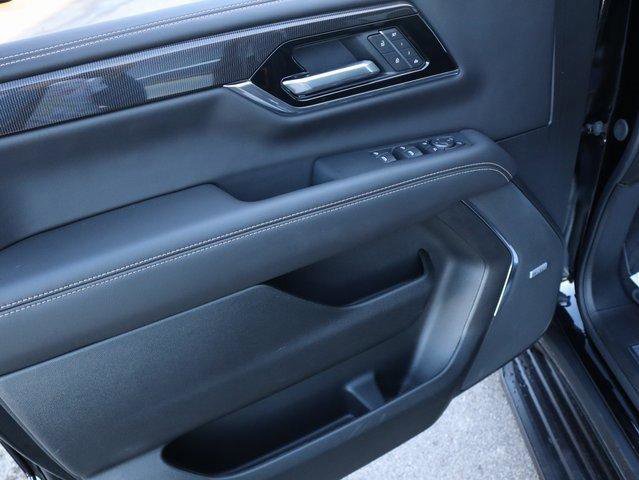 New 2025 GMC Yukon Elevation image 22