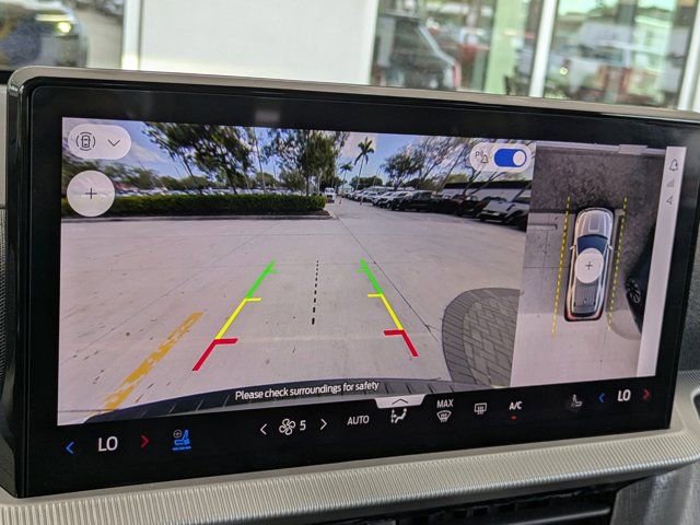 Certified 2026 Ford Explorer Platinum w/ LUX Leather Package image 31