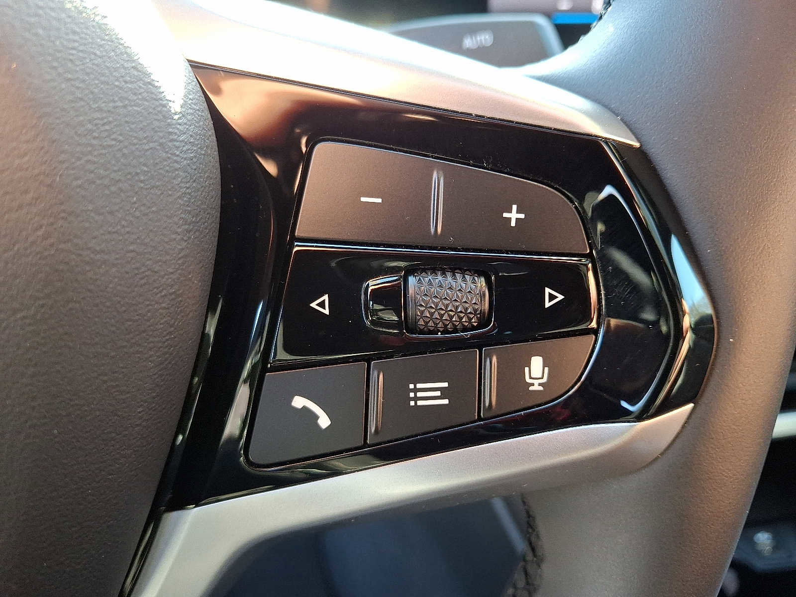 Used 2025 BMW i4 eDrive40 w/ Premium Package image 23