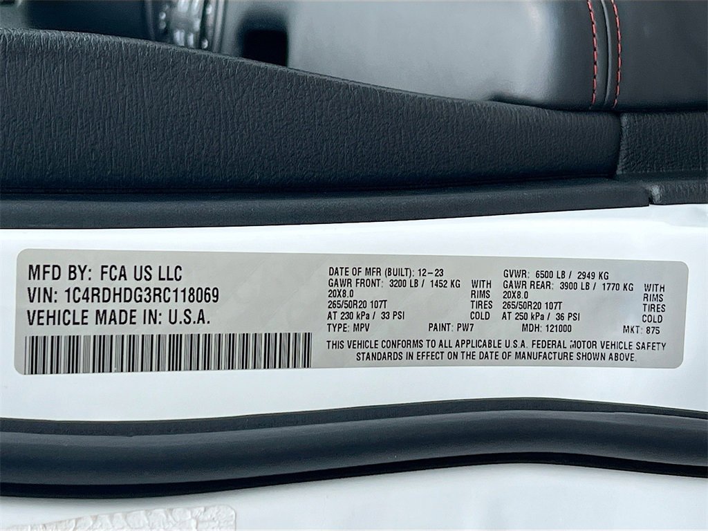 Used 2024 Dodge Durango GT image 34