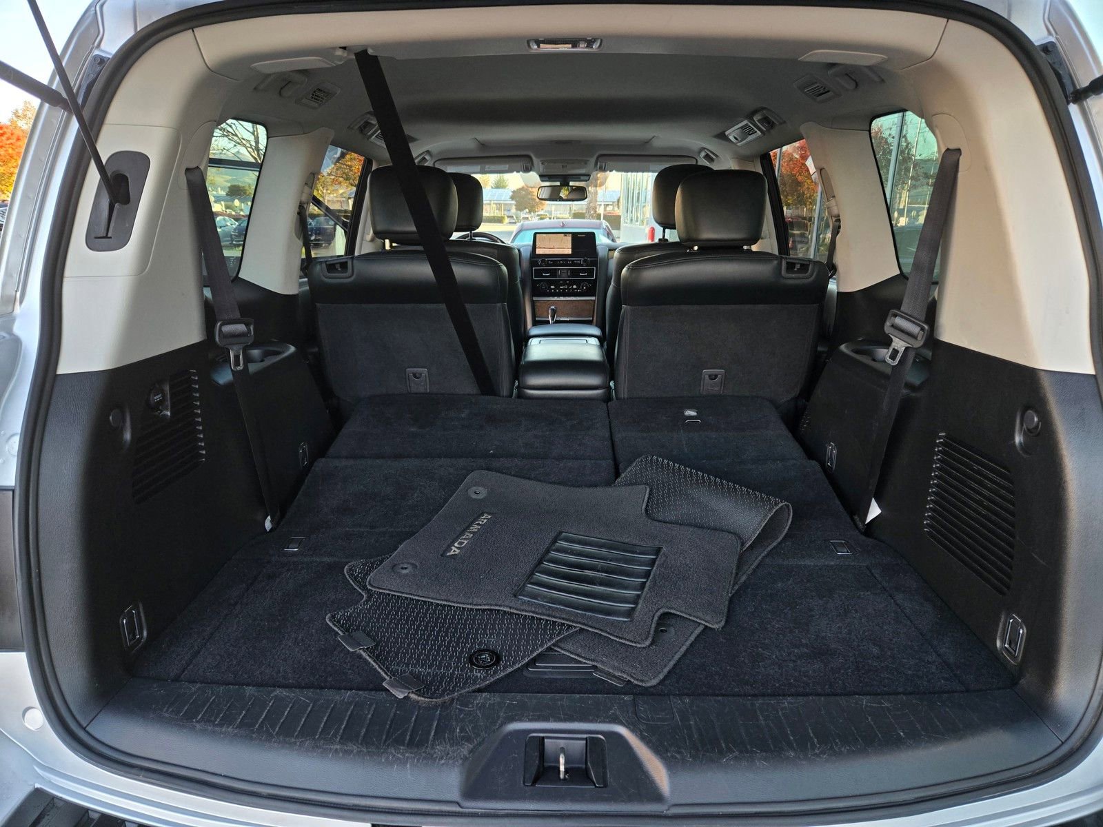 Used 2023 Nissan Armada SL w/ Captain's Chairs Package image 26
