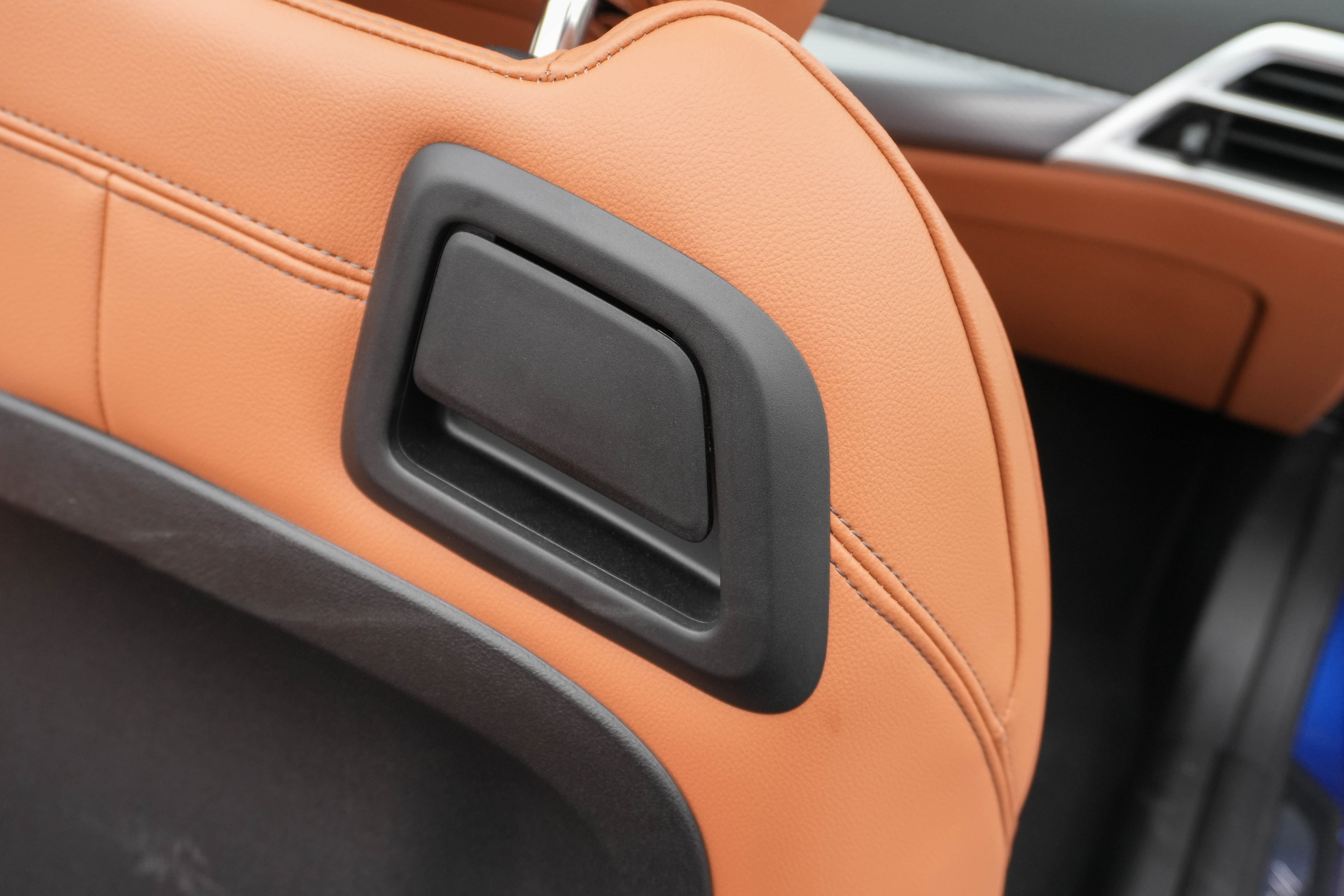 Certified 2026 BMW M440i Convertible RWD image 39