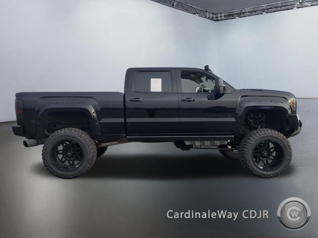 Used 2017 GMC Sierra 2500 Denali w/ Duramax Plus Package image 3