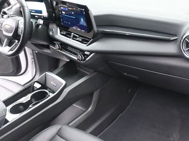 Used 2025 Chevrolet Equinox LT w/ Convenience Package II image 29