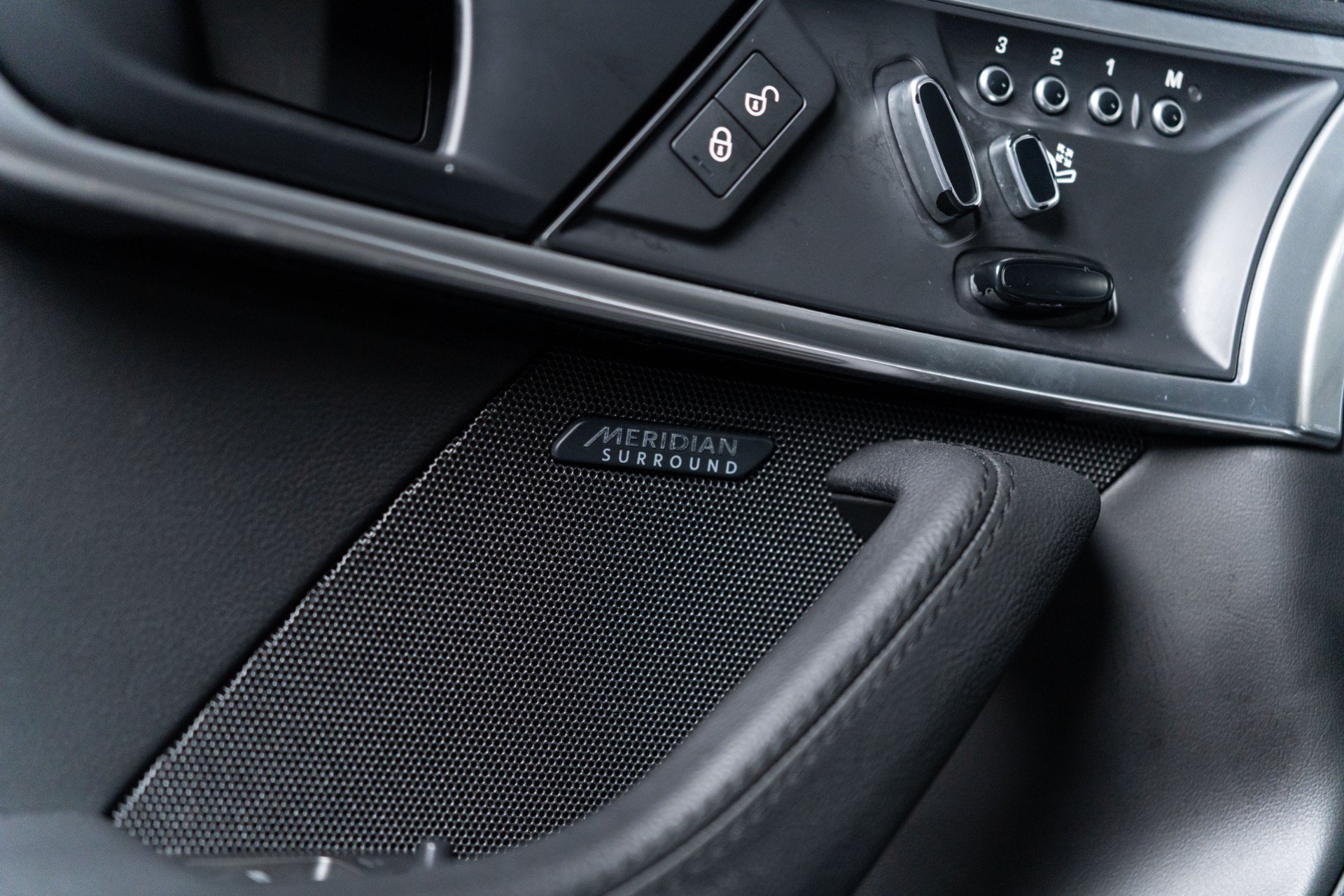 Used 2018 Jaguar F-TYPE Coupe RWD image 45