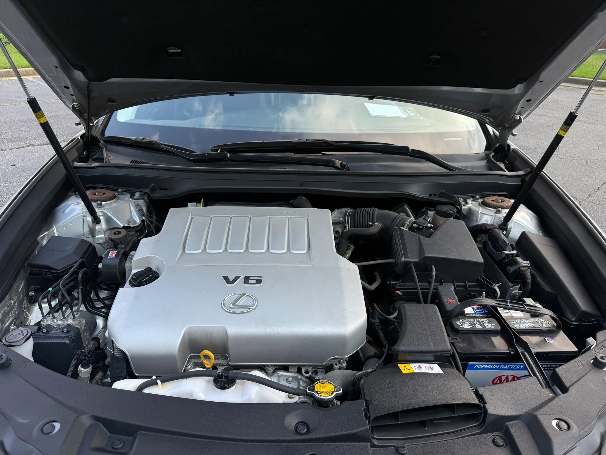 Used 2014 Lexus ES 350 w/ Luxury Package FWD image 9