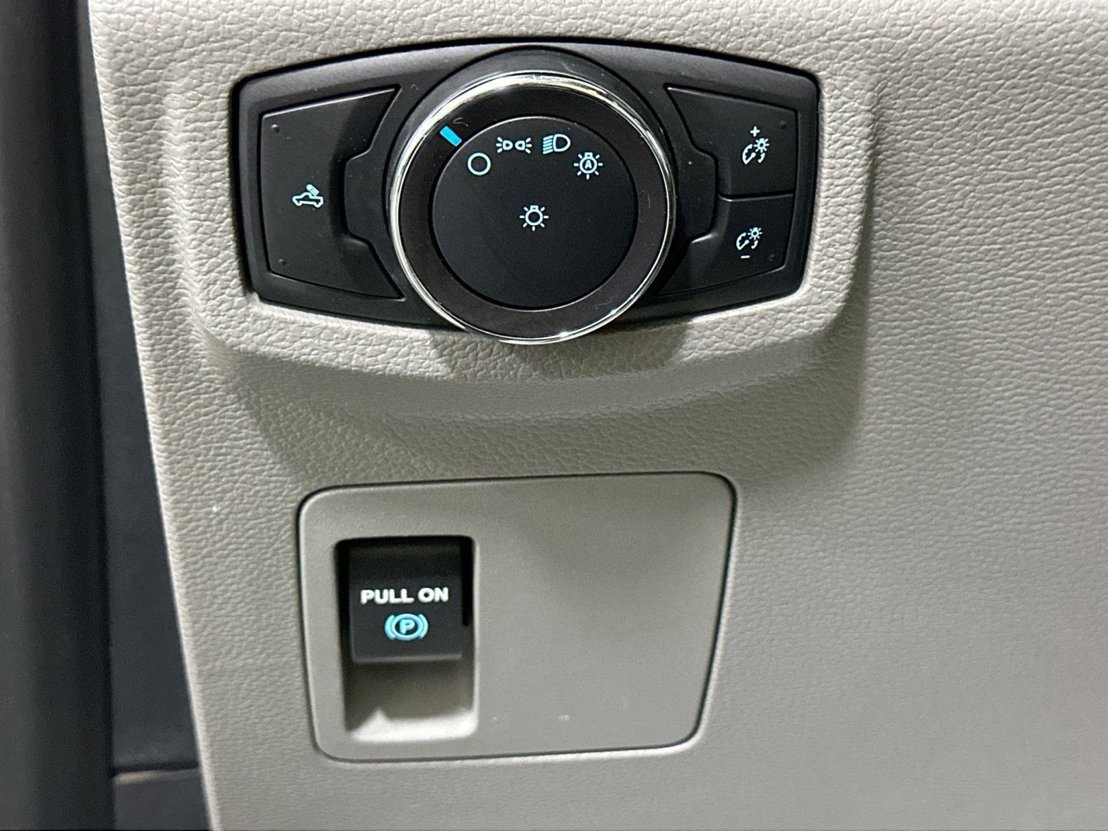 Used 2019 Ford F150 XL w/ Equipment Group 101A Mid image 18