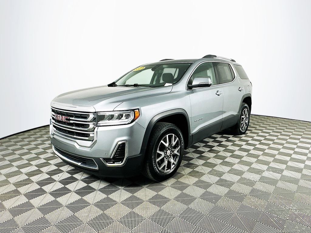 Used 2023 GMC Acadia SLE w/ Driver Convenience Package image 5