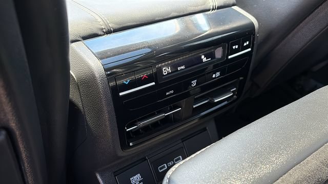 Used 2023 Acura MDX SH-AWD w/ Technology Package image 27