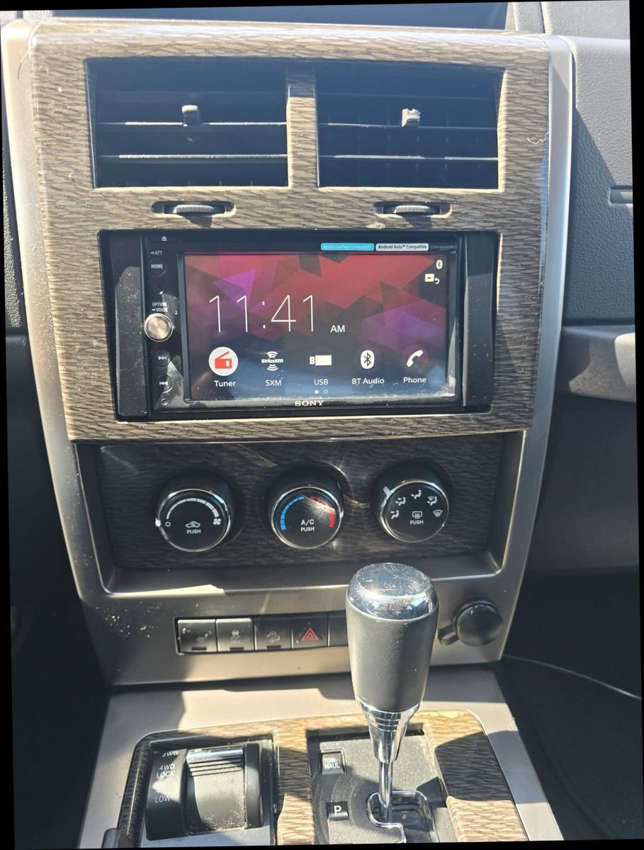 Used 2012 Jeep Liberty Limited Jet AWD/4WD image 19