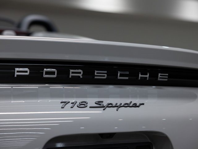 Certified 2022 Porsche 718 Boxster Spyder image 13