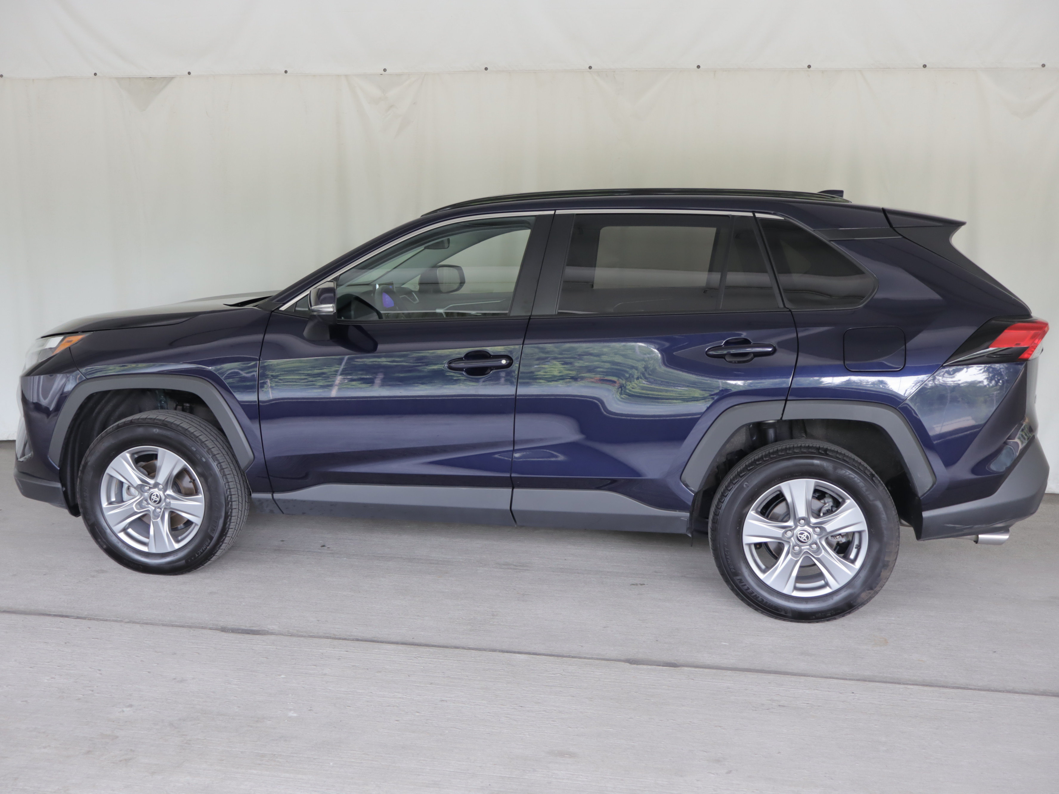 Used 2025 Toyota RAV4 XLE w/ Convenience Package AWD/4WD image 25