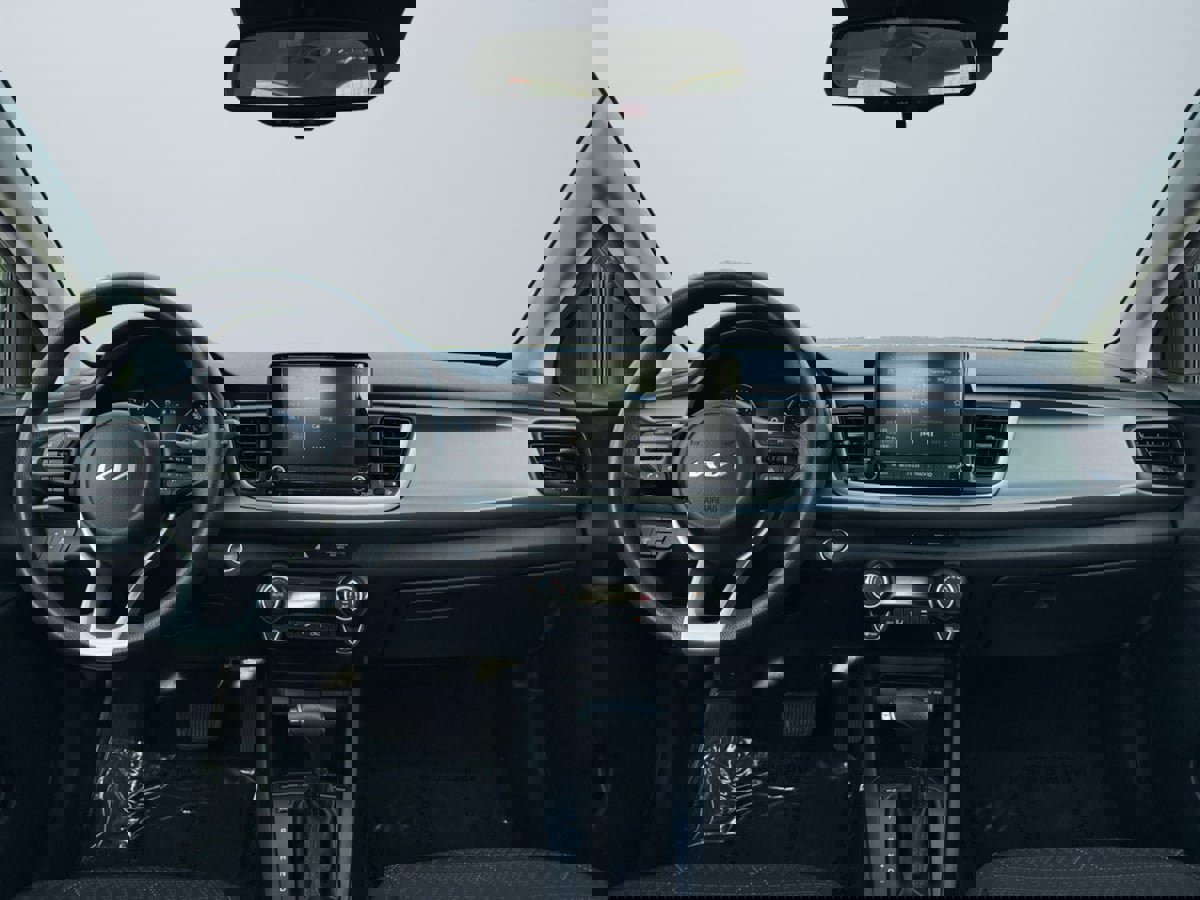 Used 2023 Kia Rio S w/ Technology Package image 9