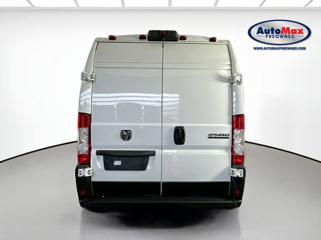 Used 2025 RAM ProMaster 2500 w/ Convenience Group FWD image 8