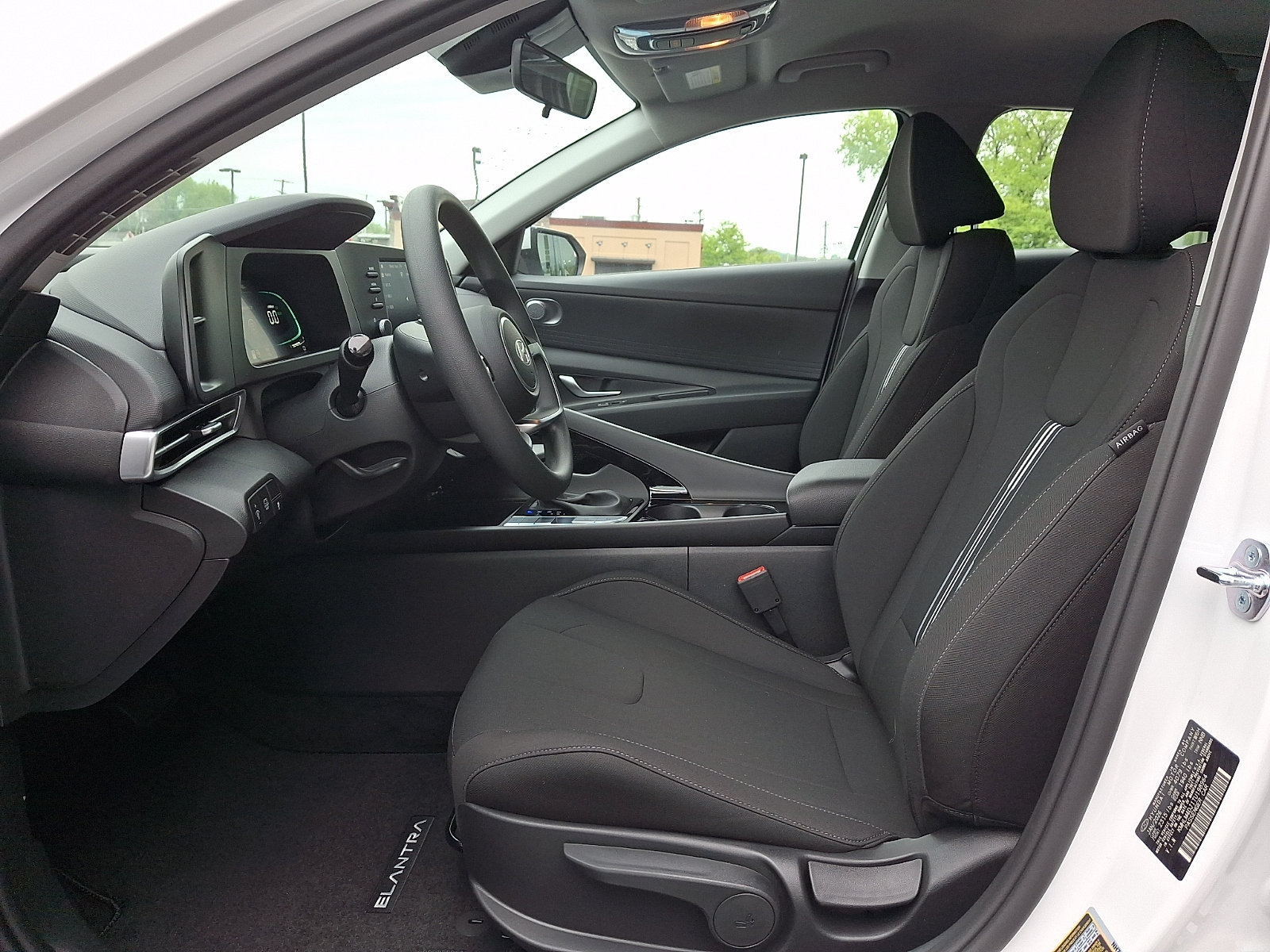 New 2026 Hyundai Elantra Hybrid FWD image 7