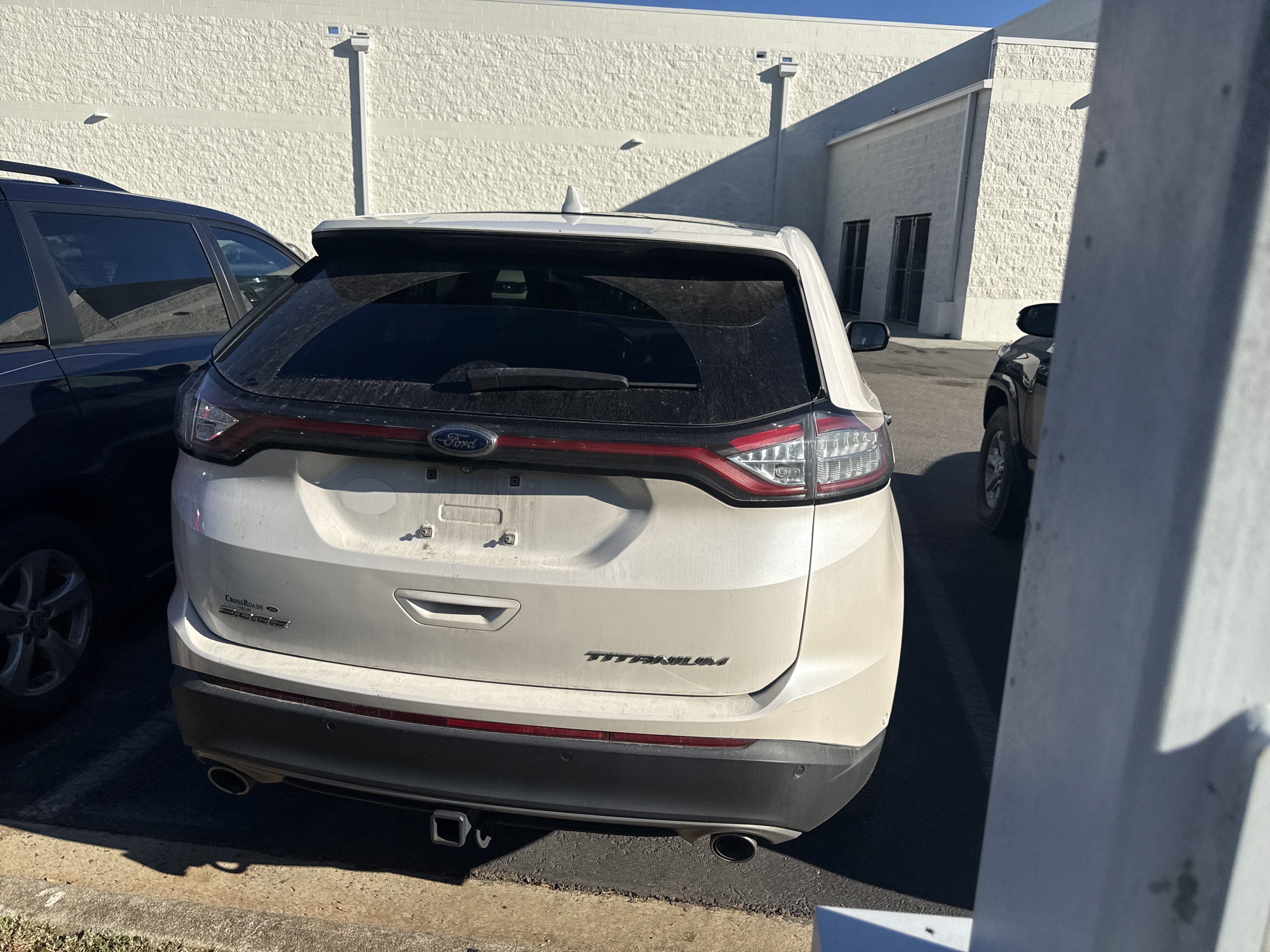 Used 2018 Ford Edge Titanium w/ Equipment Group 302A FWD image 6
