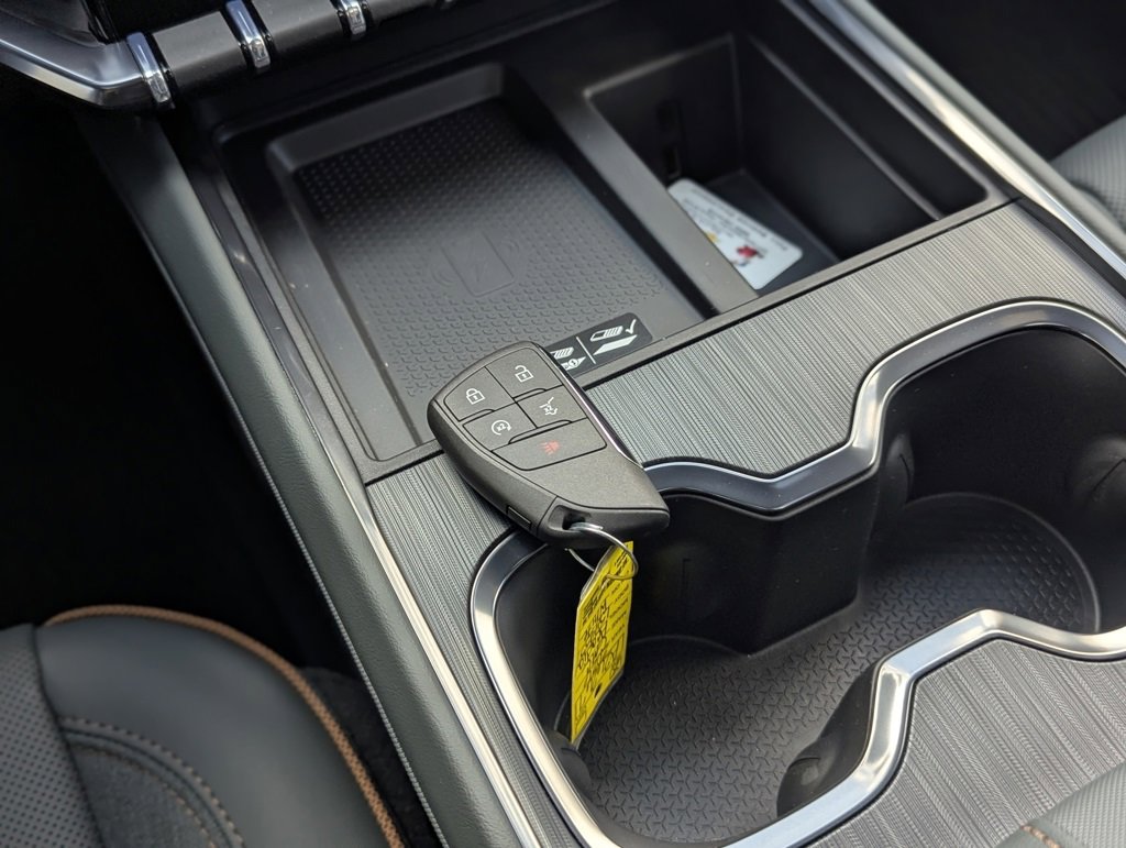 New 2026 GMC Acadia AT4 w/ Super Cruise Package image 27