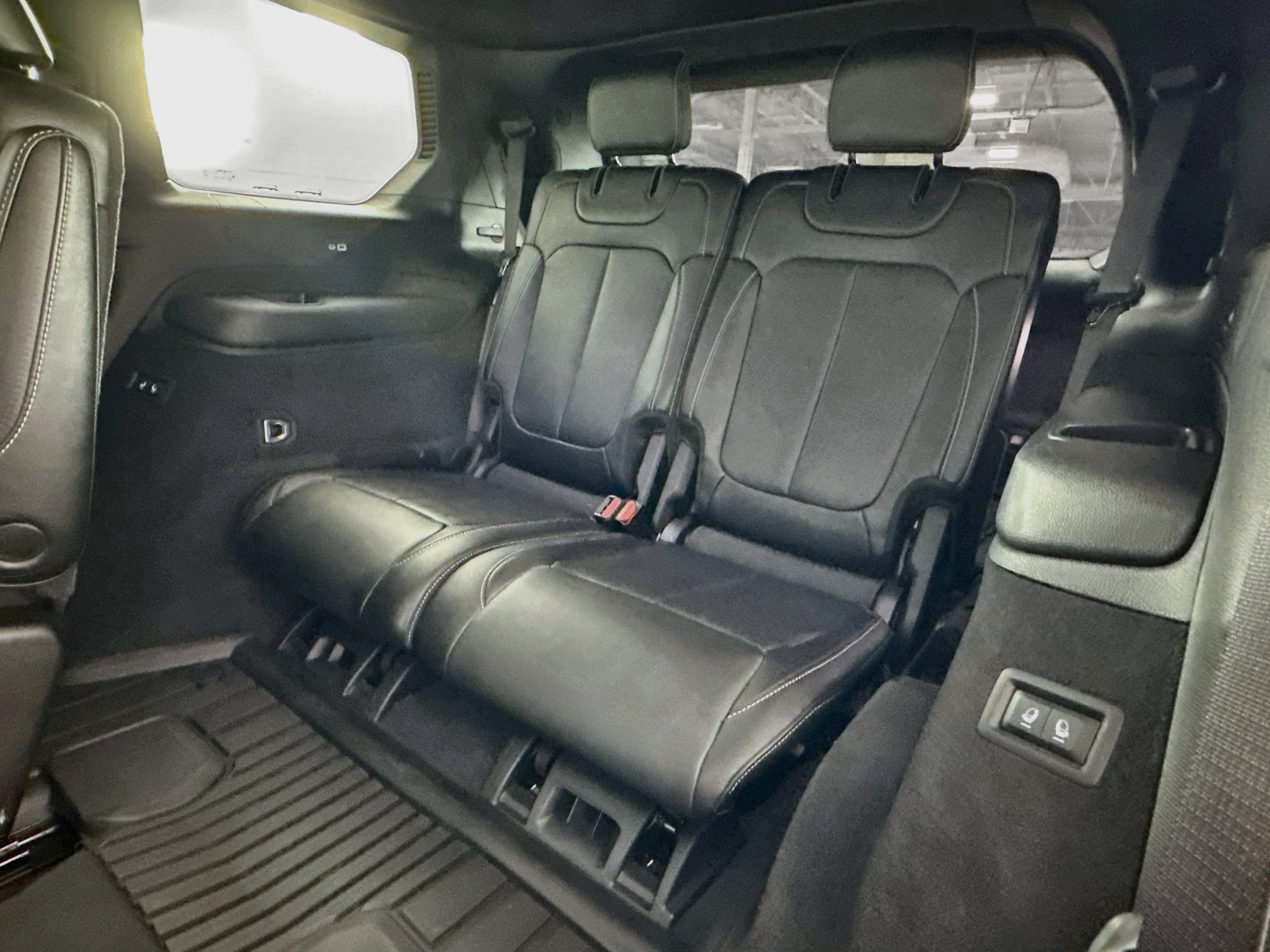 Used 2023 Jeep Grand Cherokee L Overland w/ Rear Seat Video Group I RWD image 30