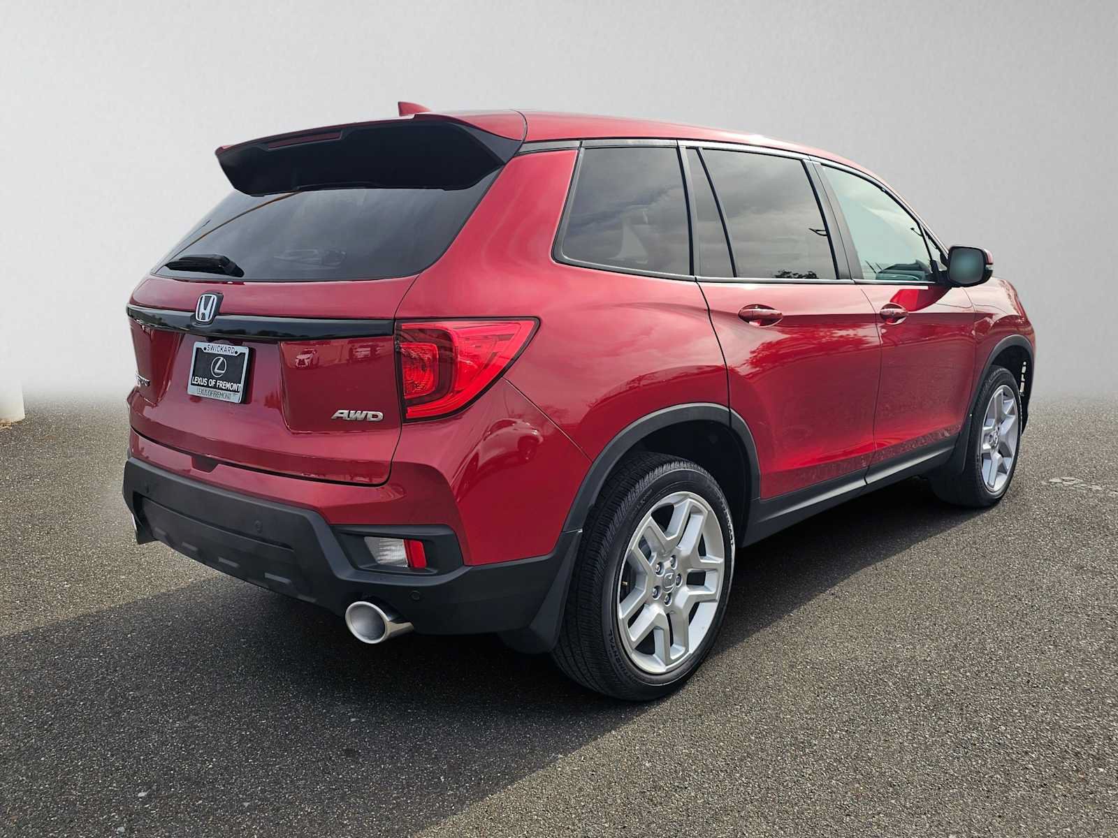 Used 2024 Honda Passport EX-L image 3