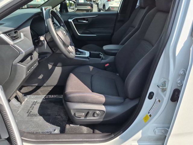 Certified 2024 Toyota RAV4 SE w/ Convenience Package AWD/4WD image 9