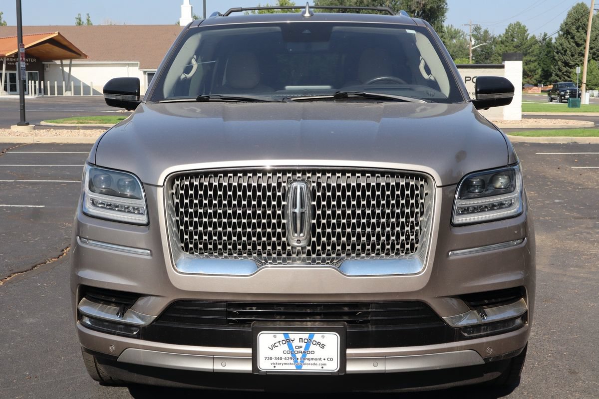 Used 2018 Lincoln Navigator Reserve w/ Technology Package AWD/4WD image 12