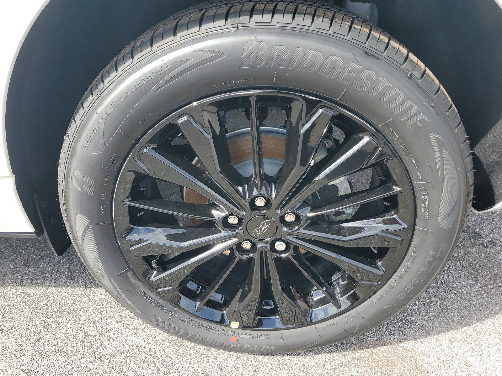 New 2024 Ford Escape ST-Line Elite image 6