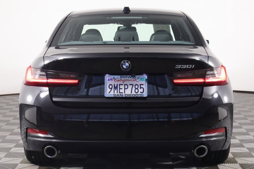 Used 2024 BMW 330i Sedan w/ Convenience Package RWD image 5