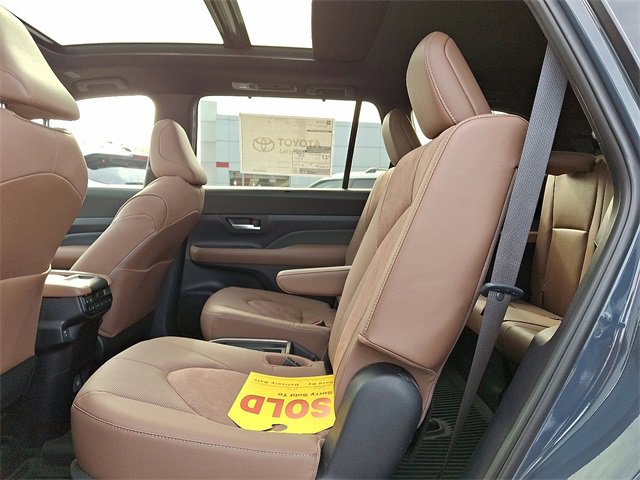 New 2026 Toyota Grand Highlander AWD Hybrid image 6