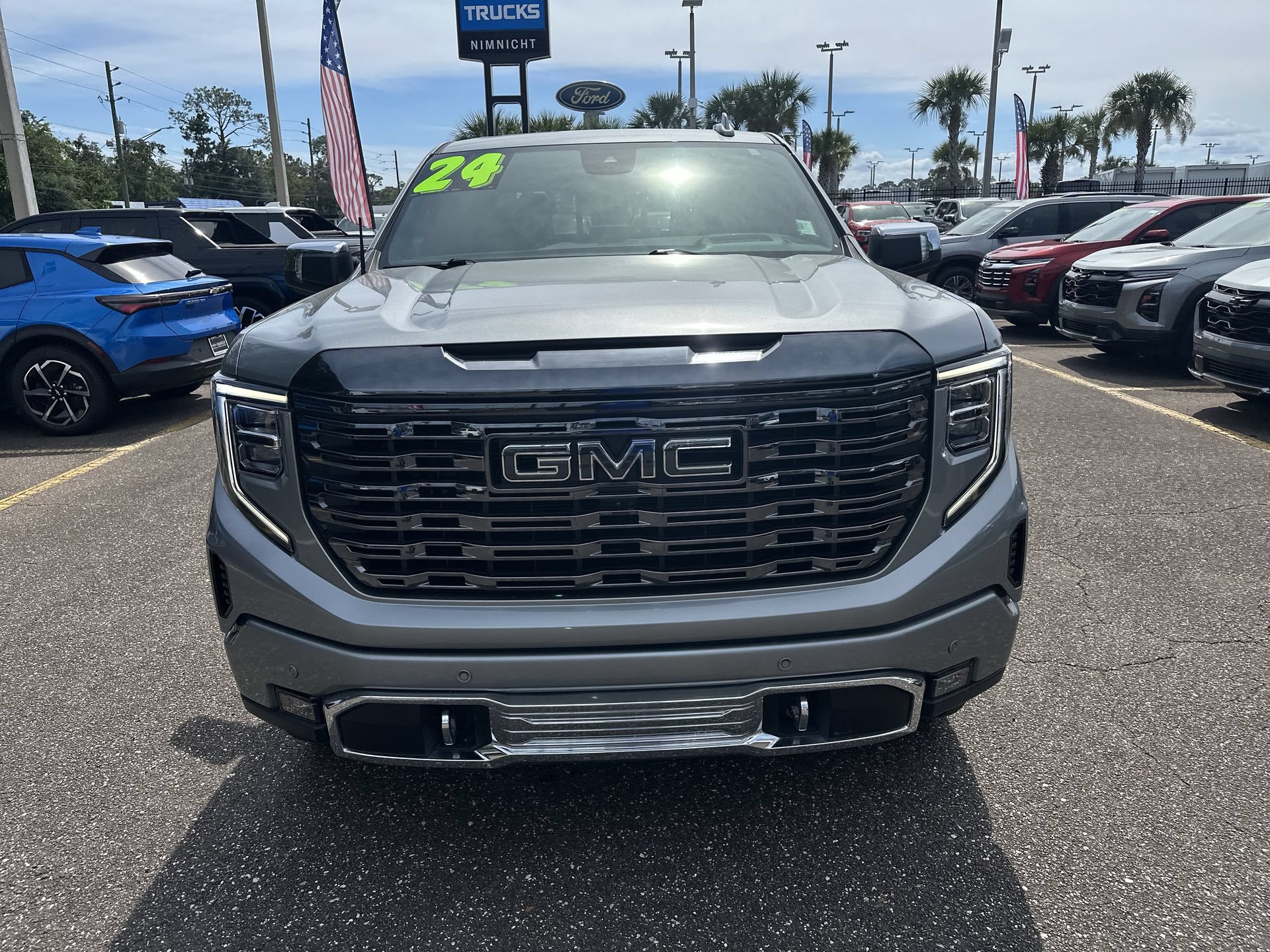 Used 2024 GMC Sierra 1500 Denali Ultimate AWD/4WD image 11