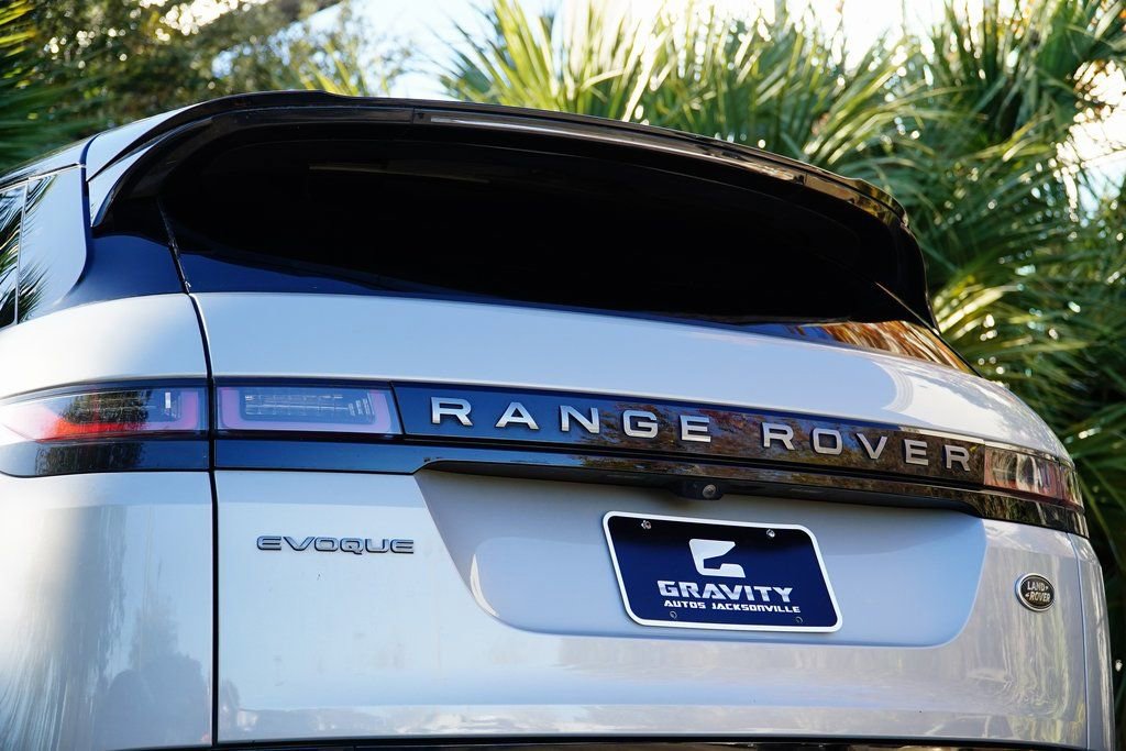 Used 2021 Land Rover Range Rover Evoque R-Dynamic S AWD/4WD image 9