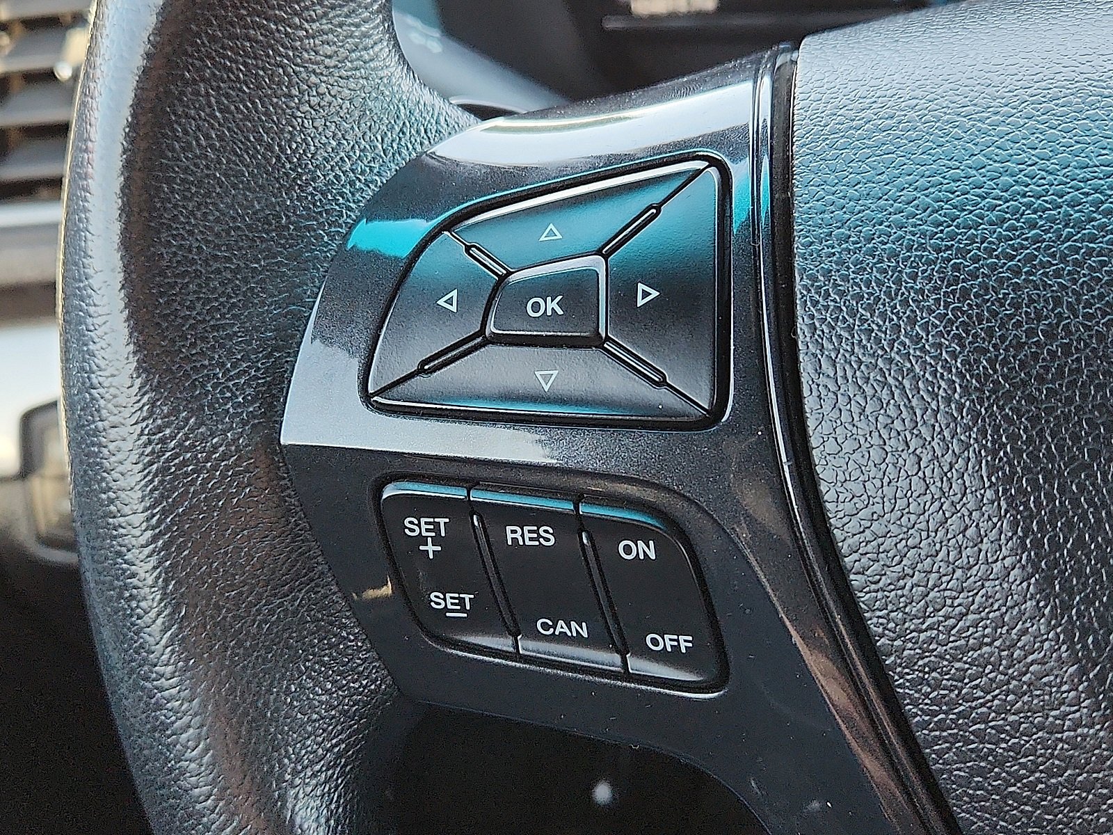 Used 2017 Ford Explorer XLT w/ Equipment Group 202A image 16