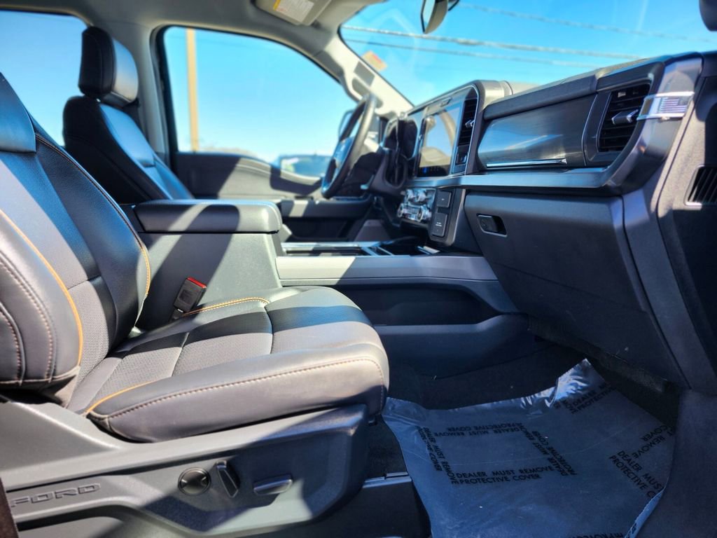 Used 2025 Ford F450 Lariat image 9