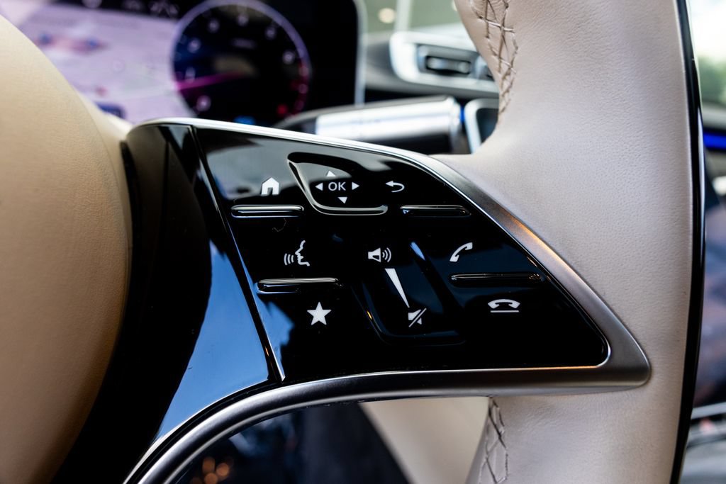 Used 2021 Mercedes-Benz S 580 4MATIC Sedan w/ AMG Line image 29