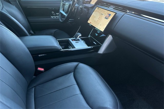 Used 2024 Land Rover Range Rover SE image 20