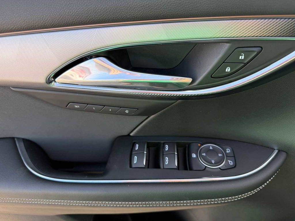 Used 2025 Buick Envision Sport Touring image 14