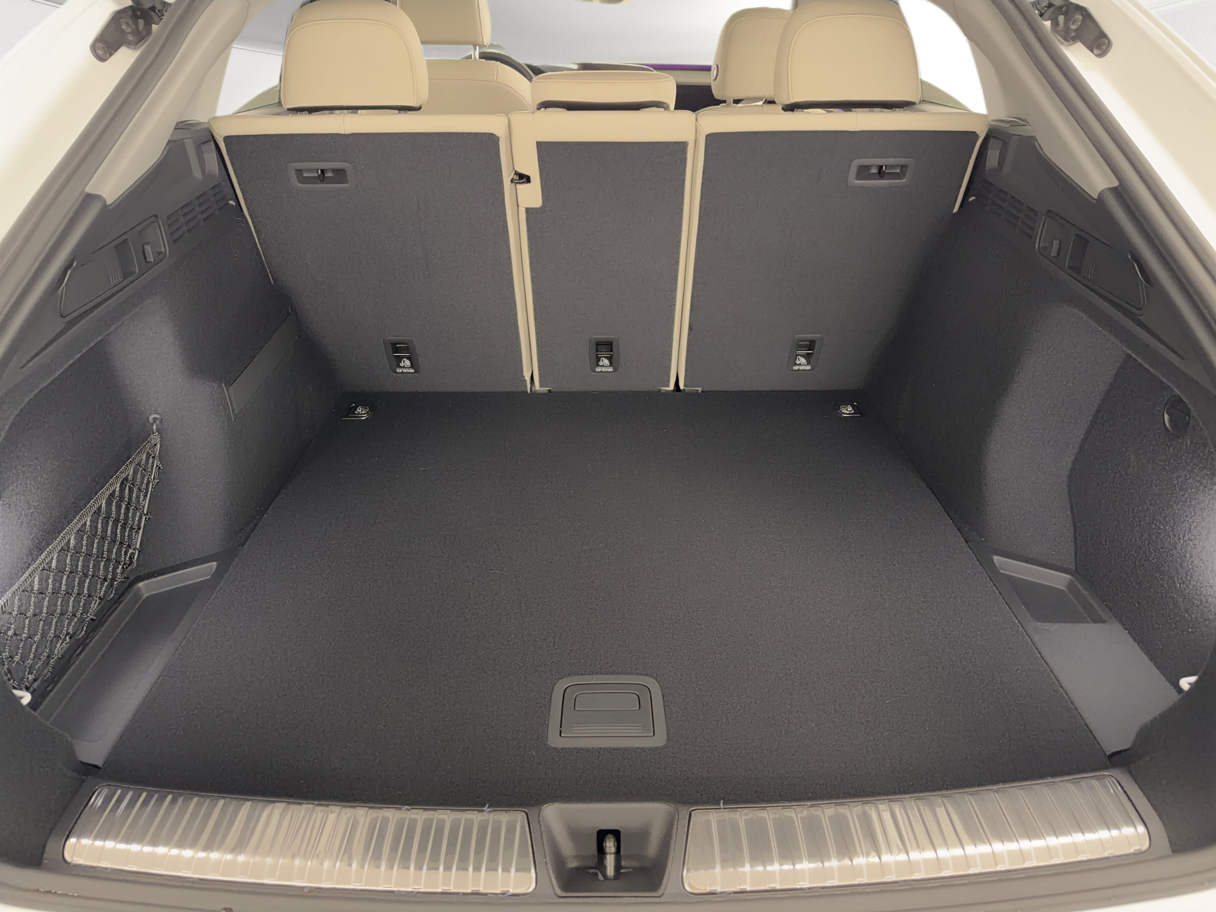 Used 2025 Audi Q5 Premium w/ Convenience Package image 13