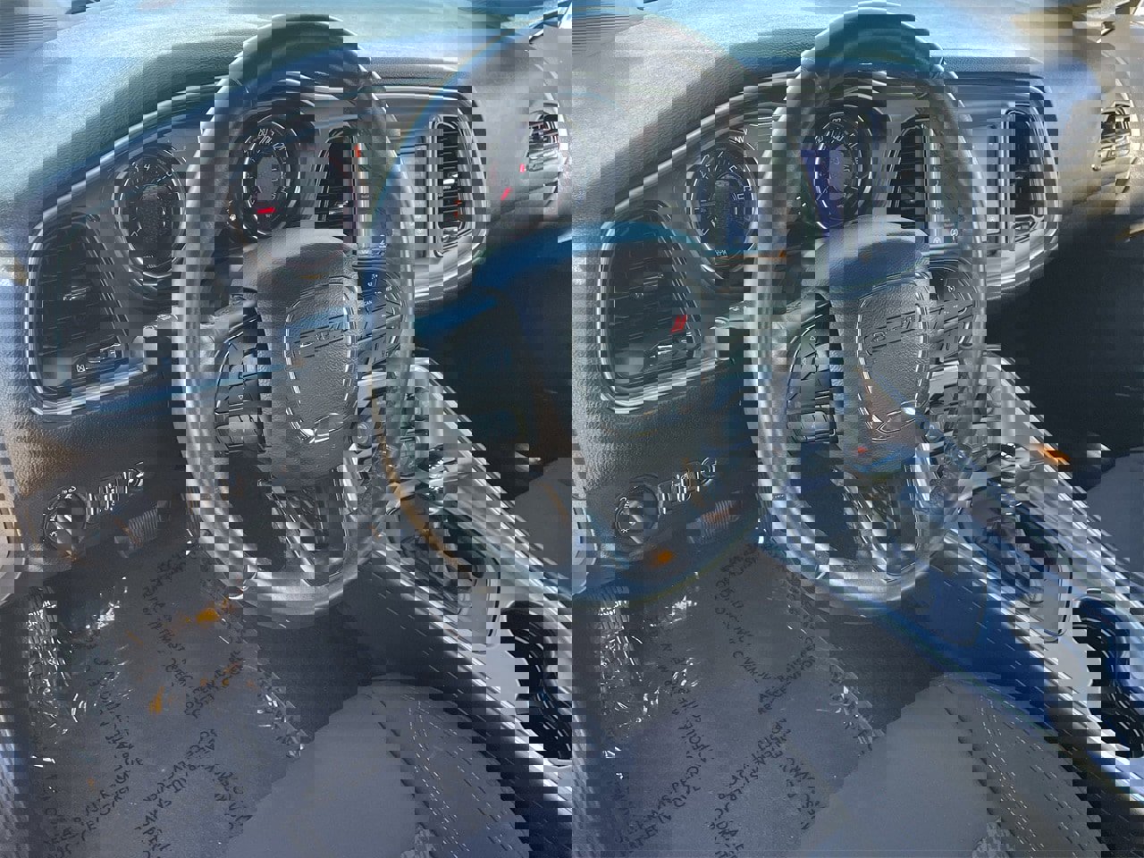 Used 2019 Dodge Challenger SXT image 20