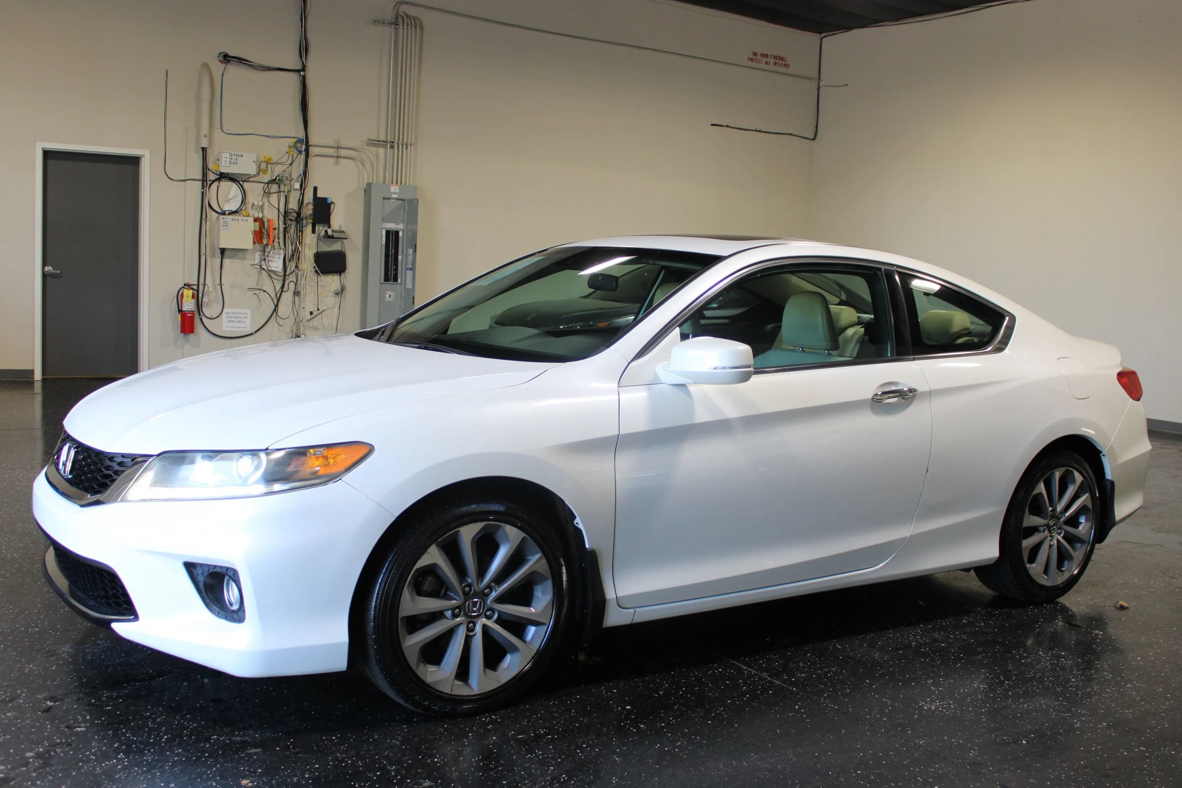 Used 2014 Honda Accord EX-L image 7