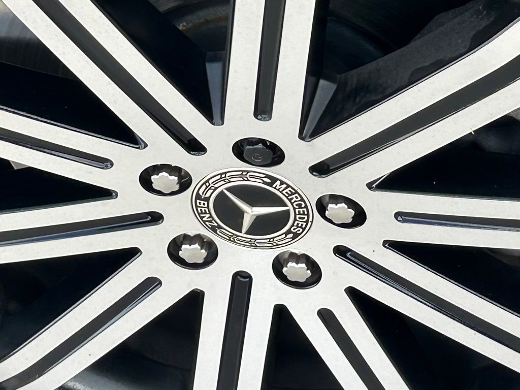 Used 2025 Mercedes-Benz GLE 450e 4MATIC image 16