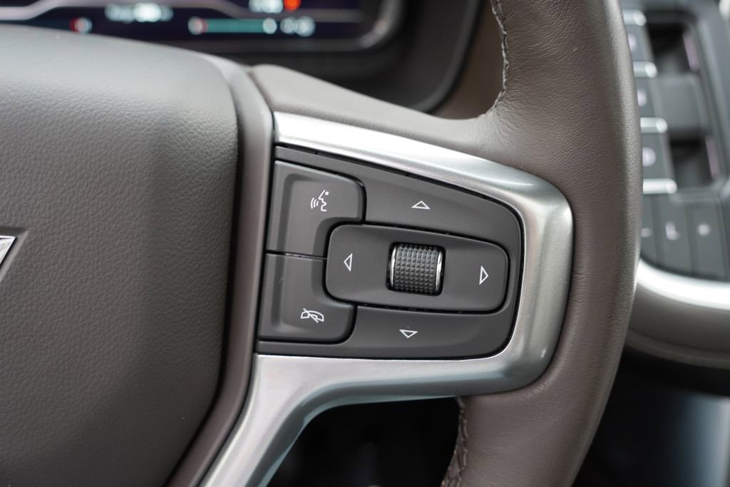 Used 2022 Chevrolet Tahoe LT w/ LT Signature Package image 38