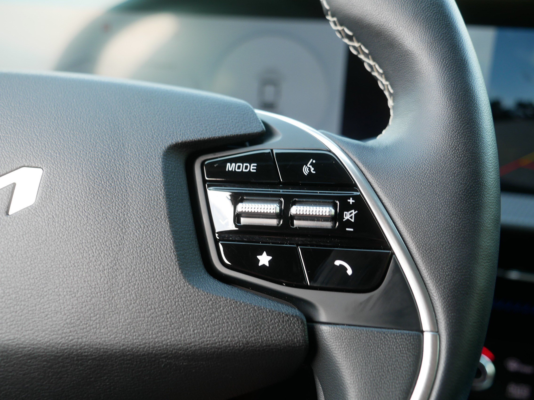 Certified 2024 Kia EV6 GT-Line AWD/4WD image 29