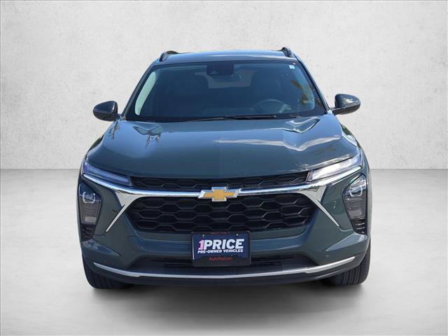 Used 2025 Chevrolet Trax LT FWD video 2