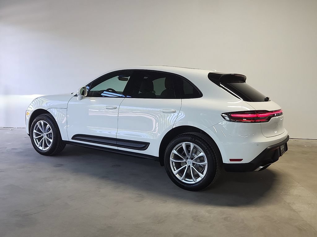 New 2026 Porsche Macan AWD/4WD image 3
